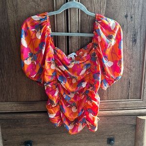 Floral peasant top (NWOT)